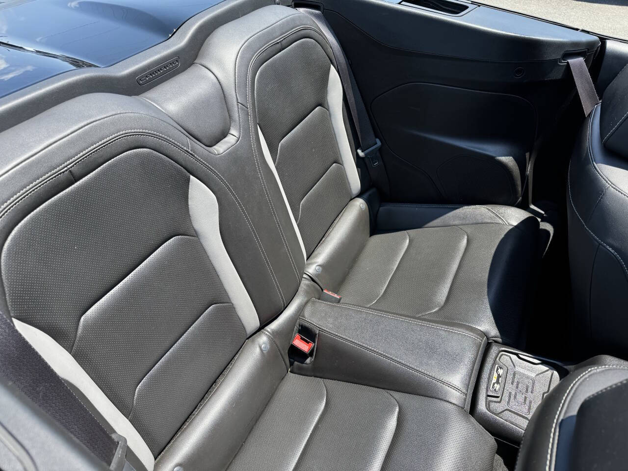 Vehicle image 18 of 26
