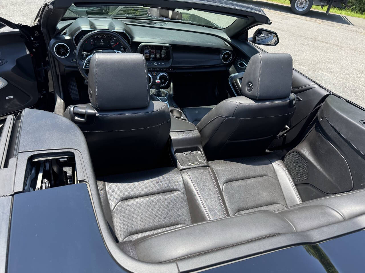 Vehicle image 22 of 26