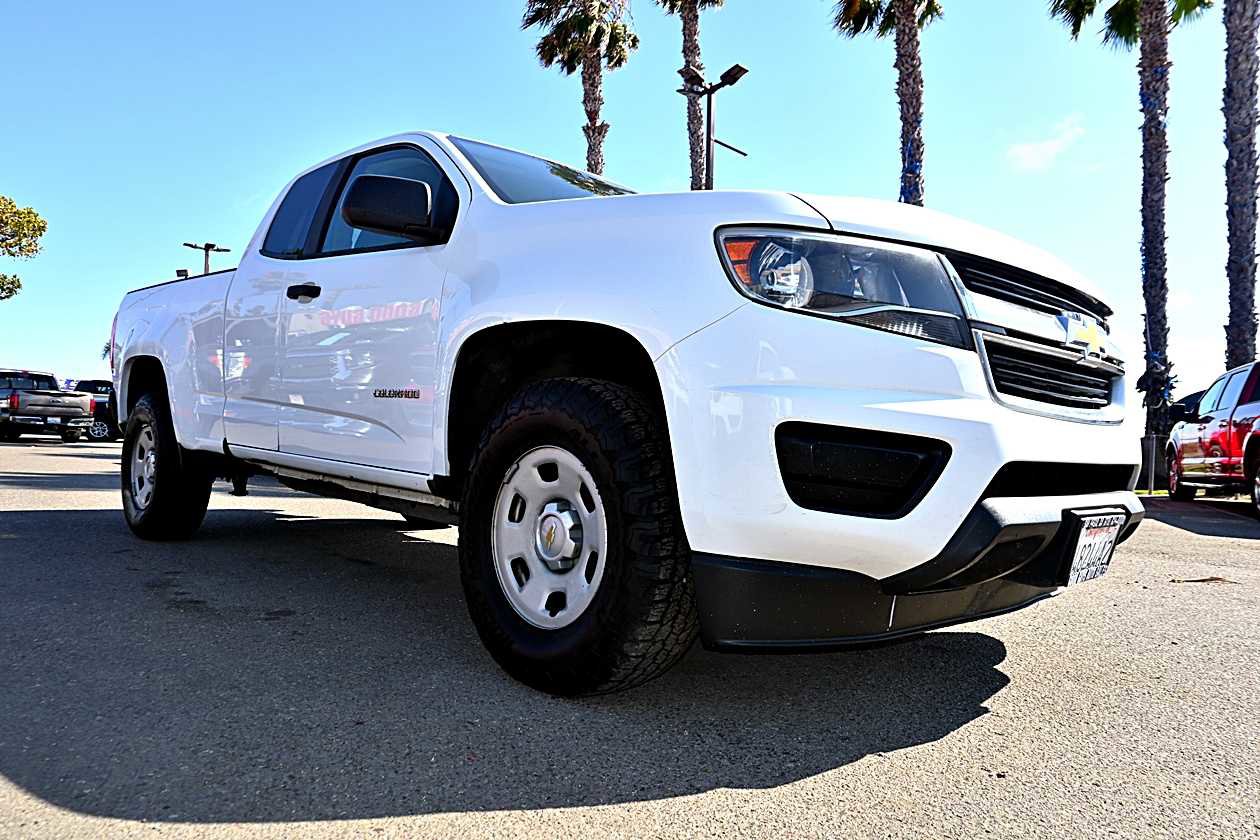 2016 Chevrolet Colorado Work Truck Image 4 of 22