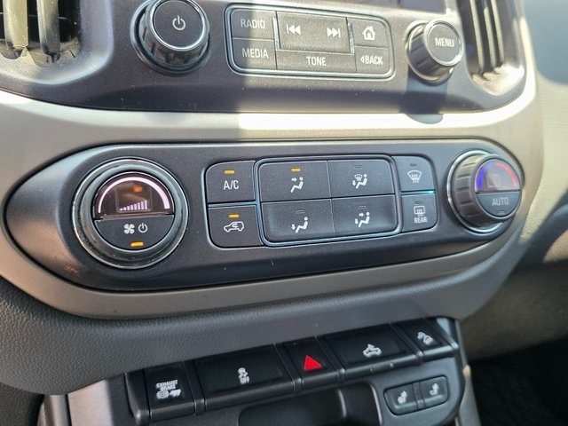 Vehicle image 42 of 44