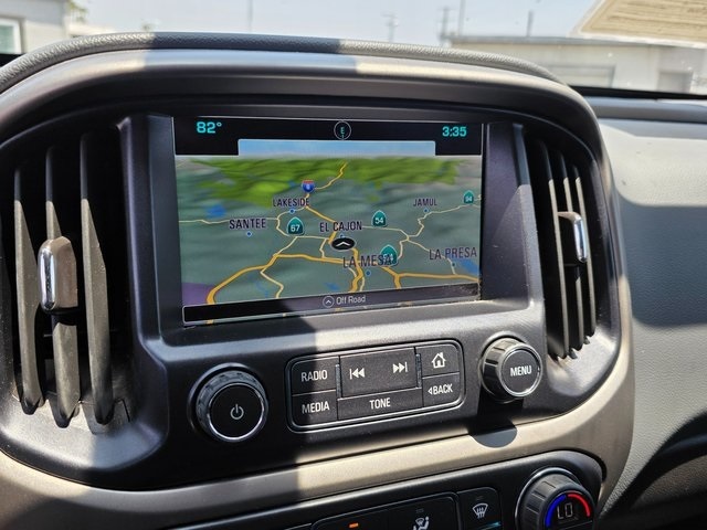 Vehicle image 26 of 44