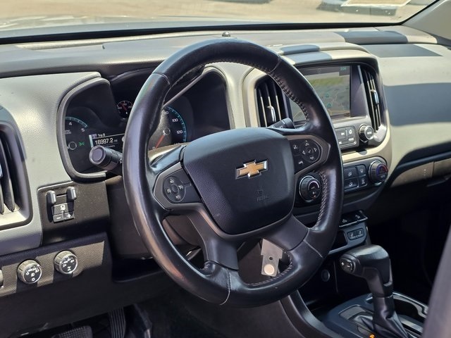 Vehicle image 21 of 44
