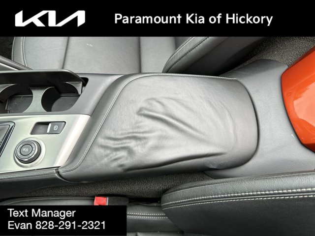 Vehicle image 27 of 30