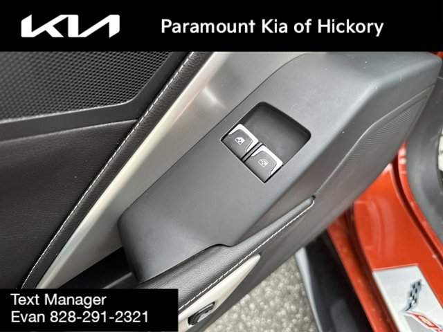 Vehicle image 19 of 30