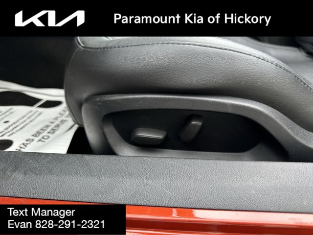 Vehicle image 18 of 30