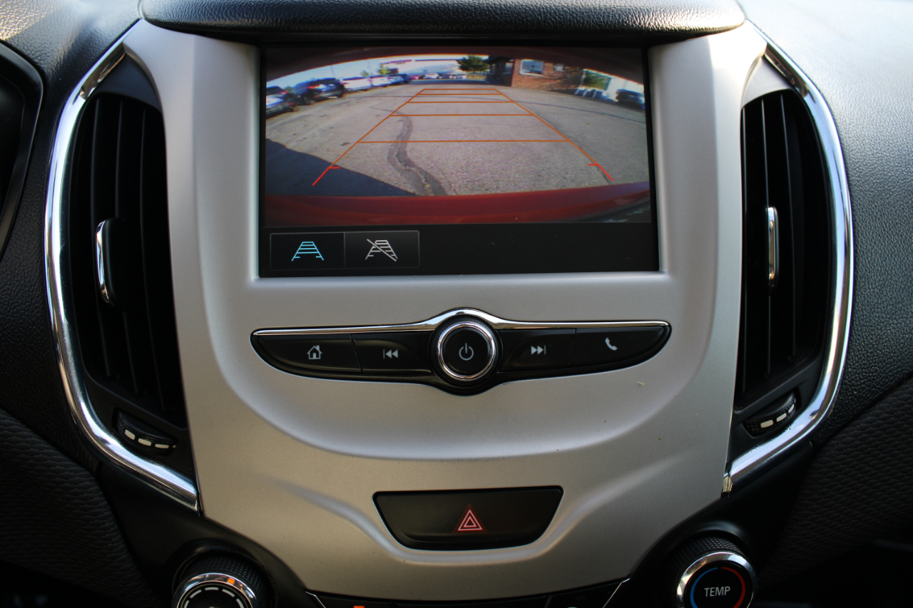 2016 Chevrolet Cruze LS Image 17 of 26