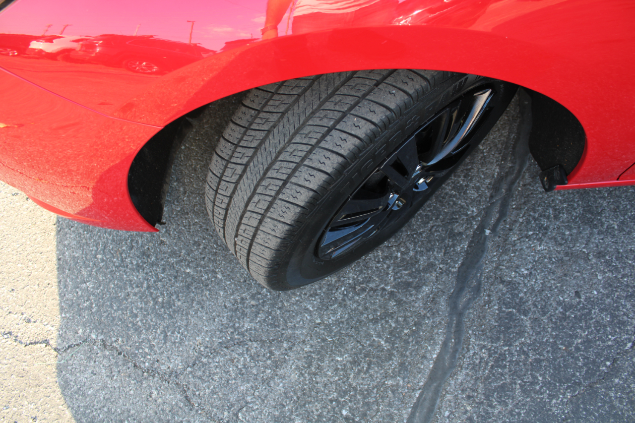 2016 Chevrolet Cruze LS Image 9 of 26