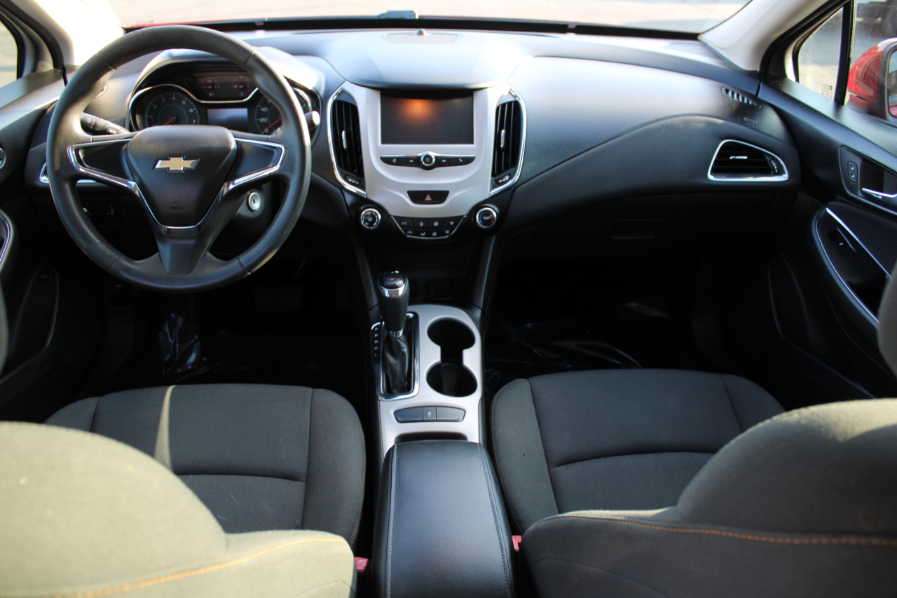 2016 Chevrolet Cruze LS Image 14 of 26