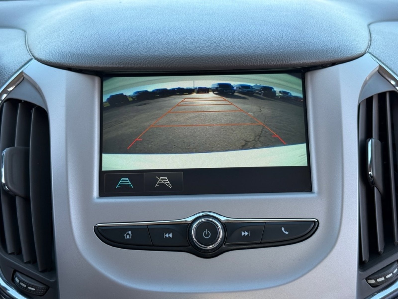 2016 Chevrolet Cruze LS Image 27 of 39