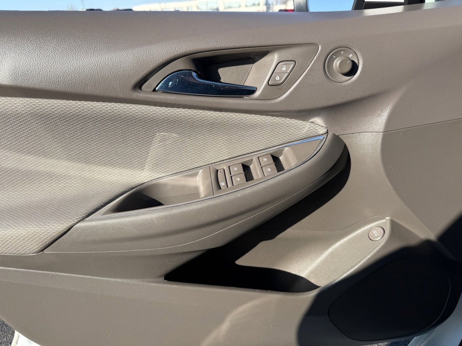 2016 Chevrolet Cruze LS Image 32 of 39