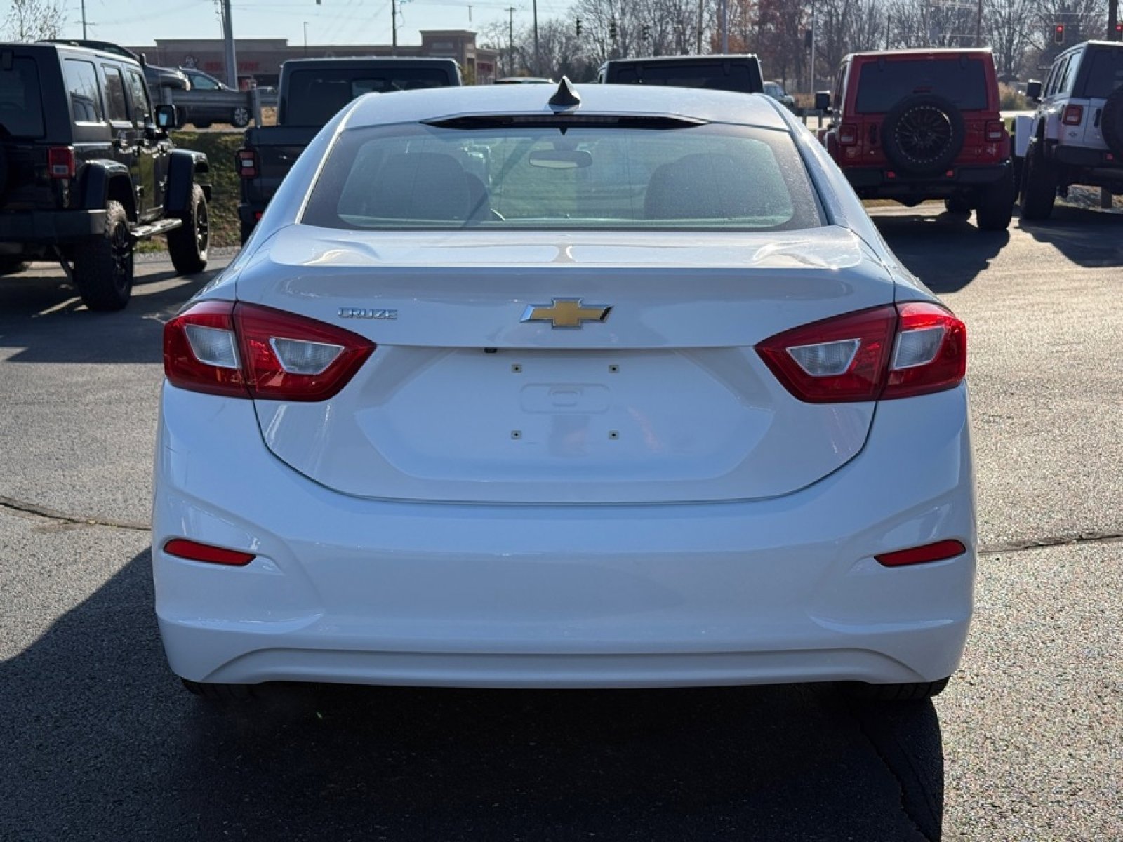 2016 Chevrolet Cruze LS Image 7 of 39