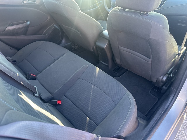 2016 Chevrolet Cruze LT Image 9 of 24