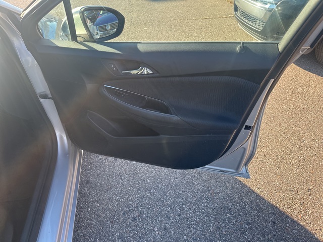 2016 Chevrolet Cruze LT Image 19 of 24