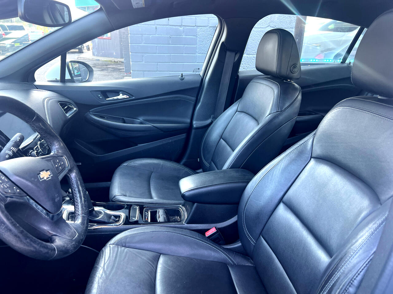 2016 Chevrolet Cruze Premier Image 4 of 8