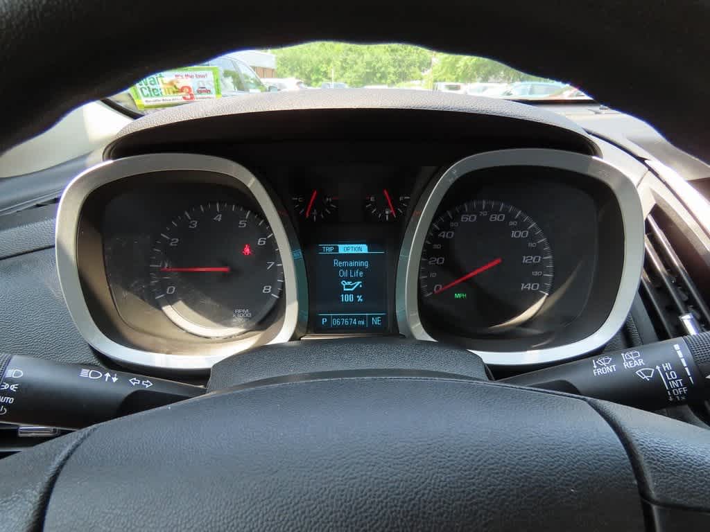 Vehicle image 23 of 26