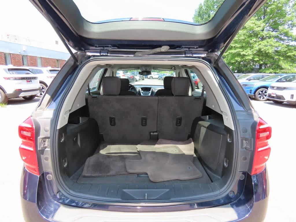Vehicle image 11 of 26