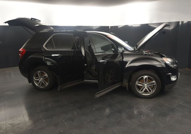 Vehicle image 8 of 40