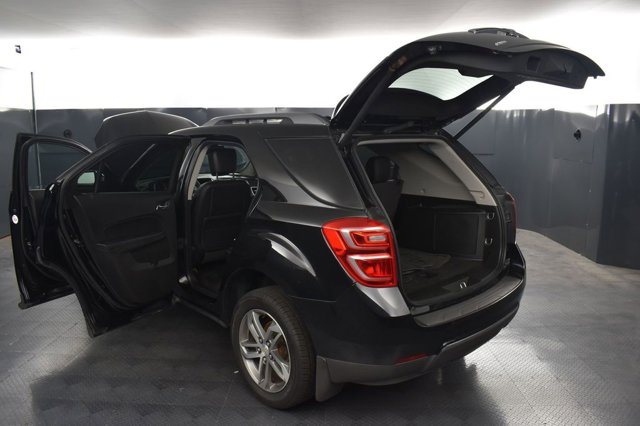 Vehicle image 16 of 40
