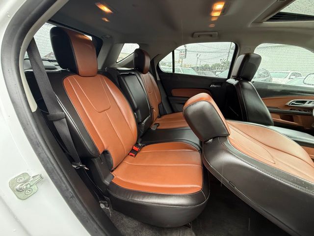 Vehicle image 23 of 46