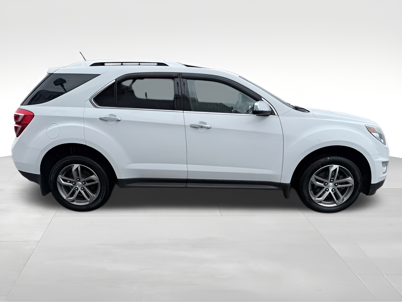 Vehicle image 43 of 46