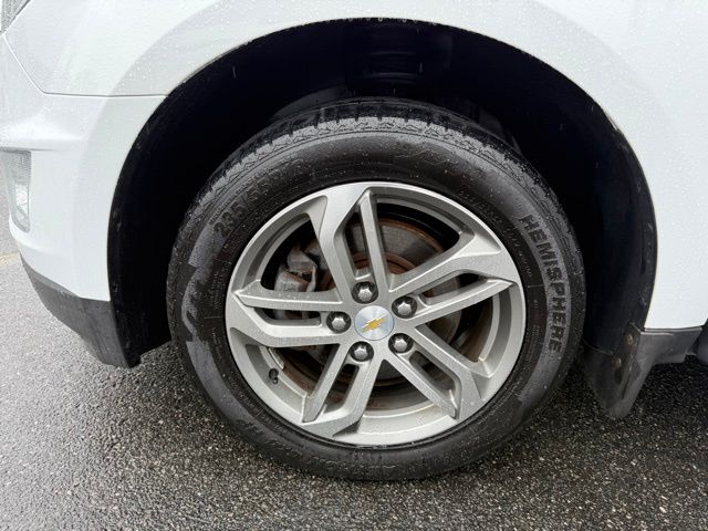 Vehicle image 39 of 46