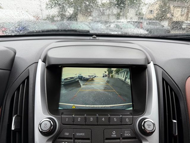 Vehicle image 32 of 46