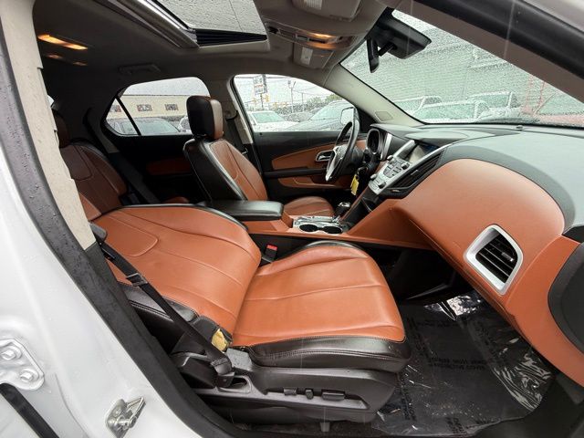 Vehicle image 25 of 46
