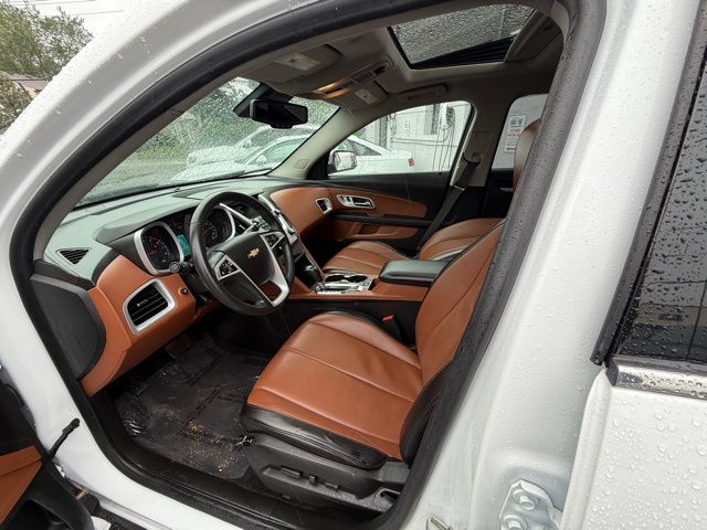 Vehicle image 16 of 46