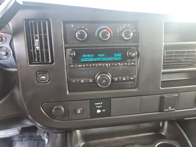 Vehicle image 16 of 20