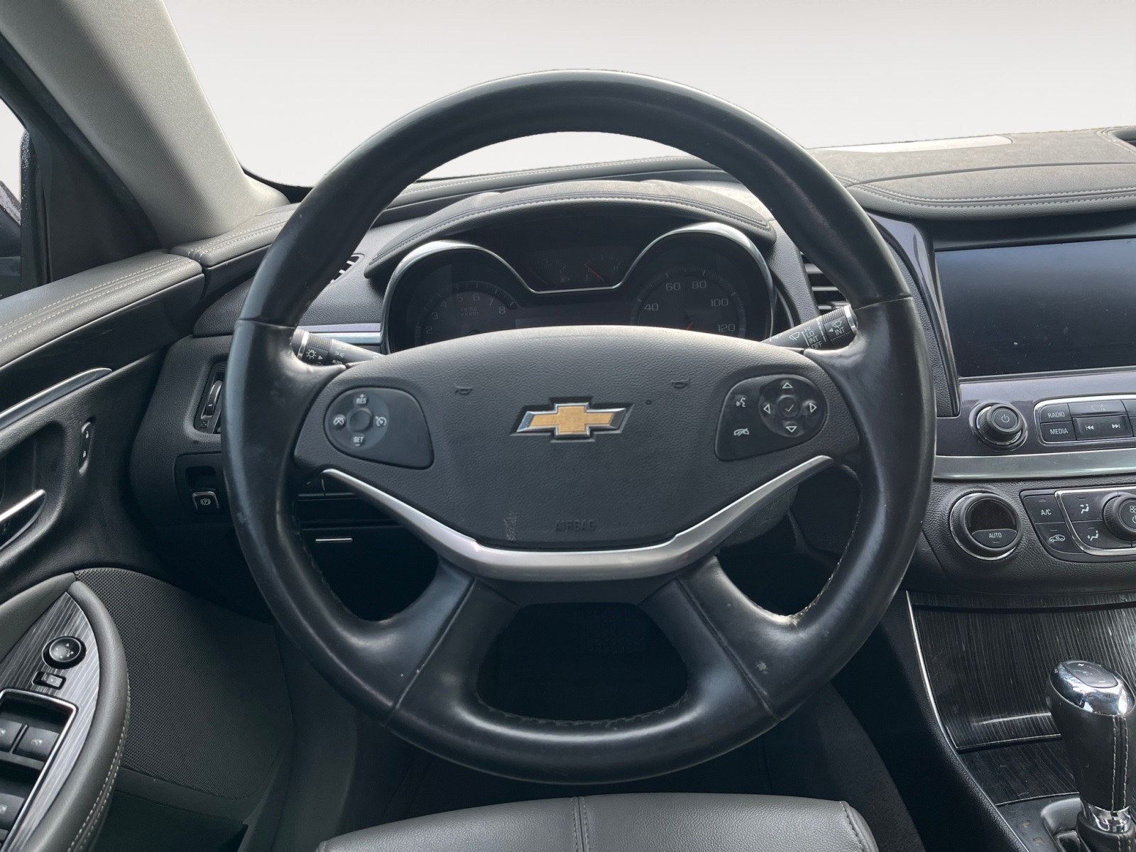 Vehicle image 12 of 36