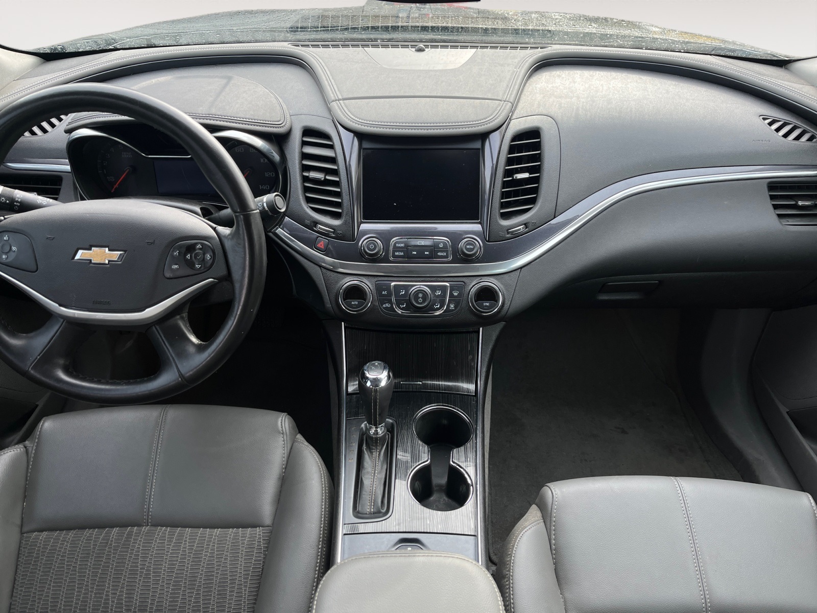 Vehicle image 11 of 36
