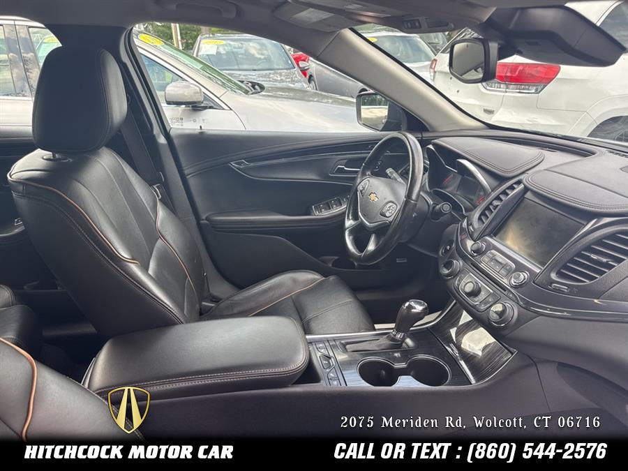 Vehicle image 51 of 52