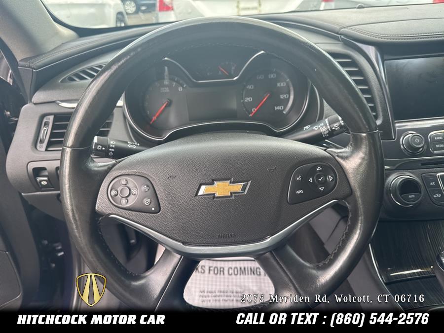Vehicle image 36 of 52