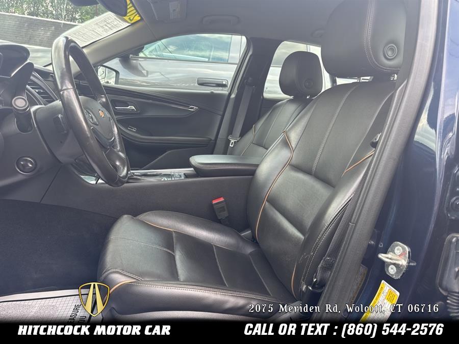 Vehicle image 34 of 52