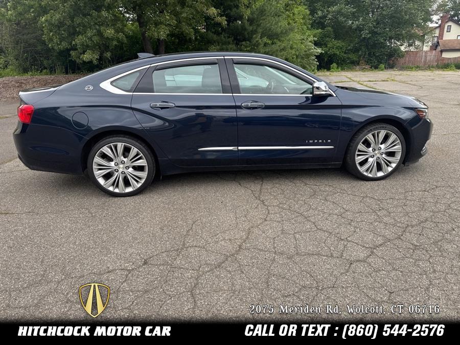 Vehicle image 10 of 52
