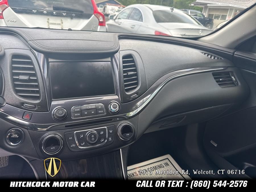 Vehicle image 44 of 52