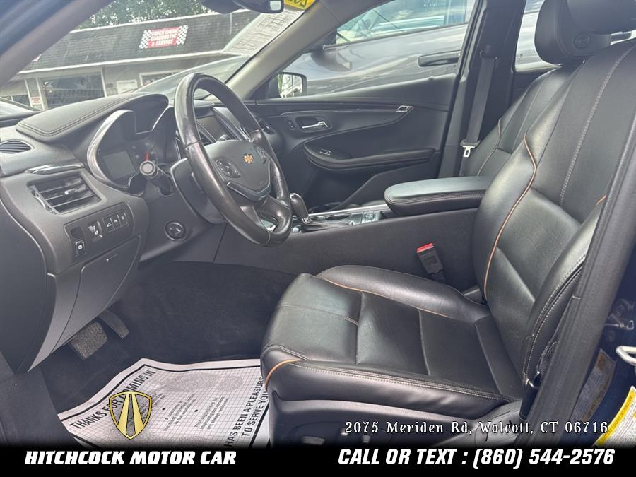 Vehicle image 50 of 52