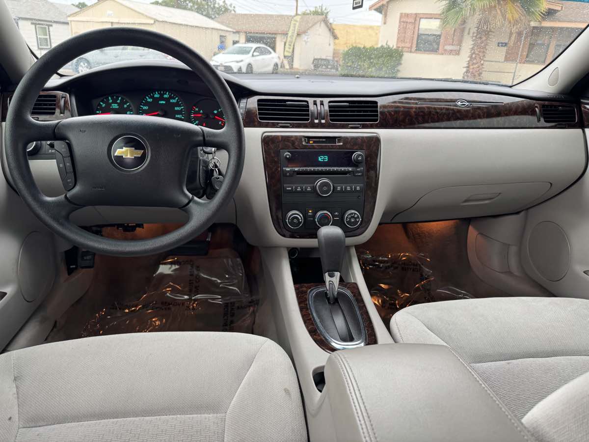 2016 Chevrolet Impala Limited LS Image 9 of 14