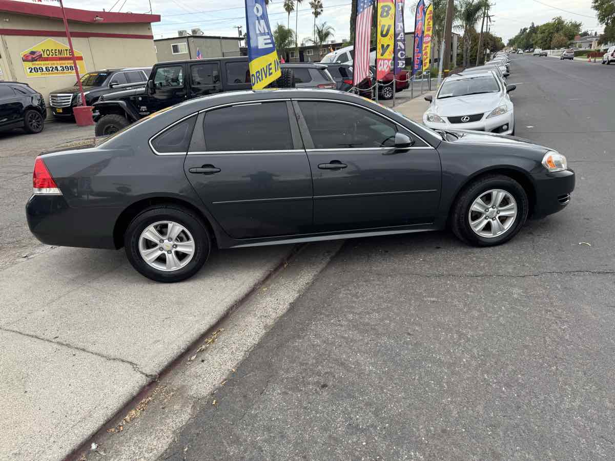2016 Chevrolet Impala Limited LS Image 2 of 14