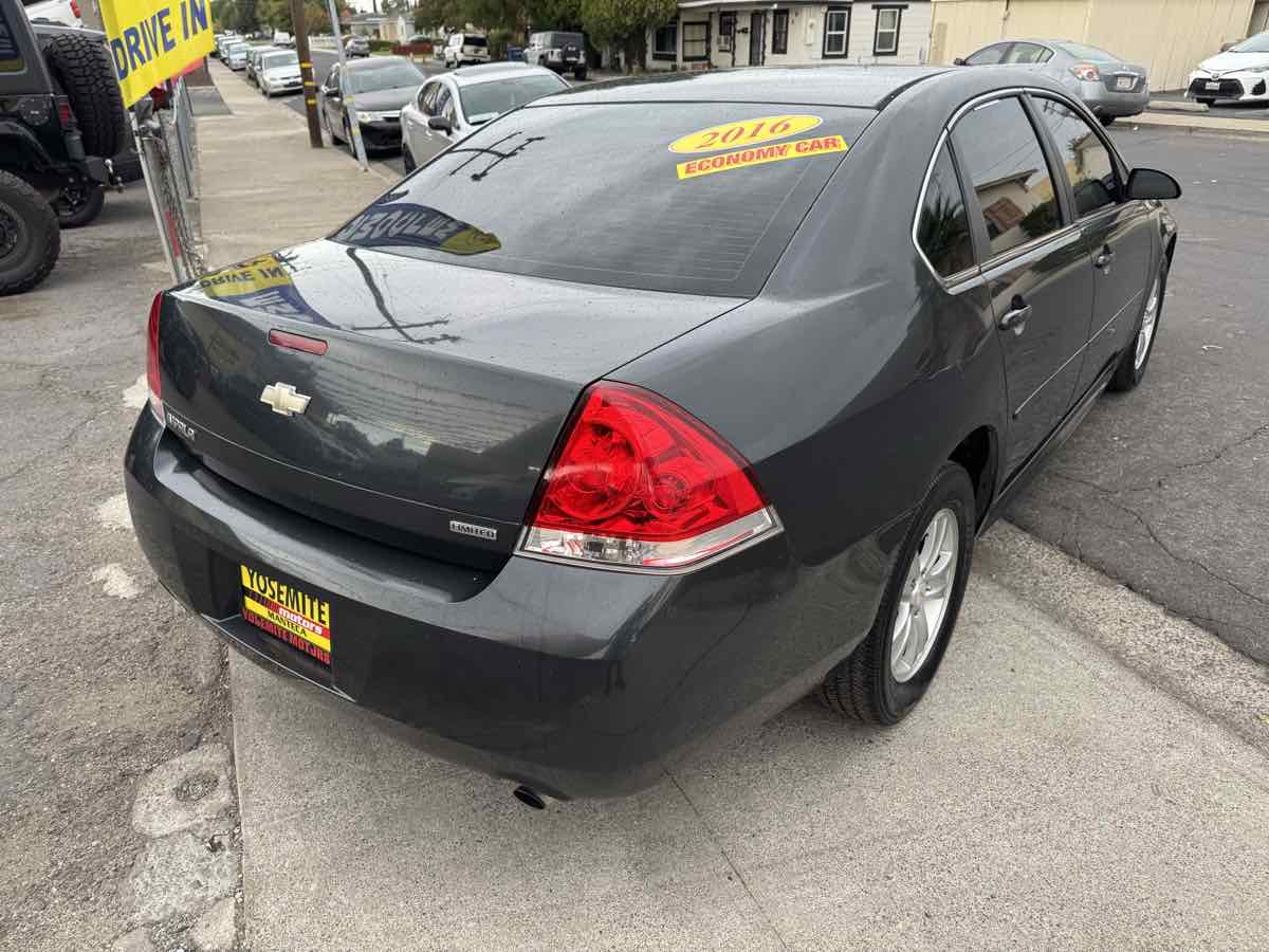 2016 Chevrolet Impala Limited LS Image 4 of 14
