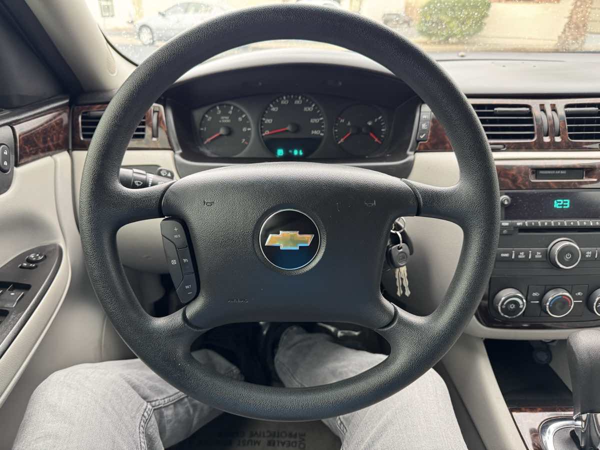 2016 Chevrolet Impala Limited LS Image 13 of 14