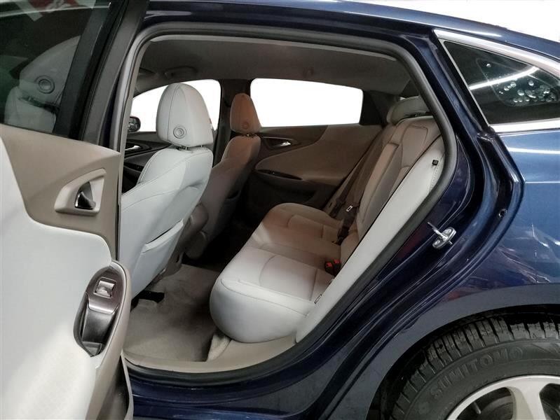 Vehicle image 10 of 23