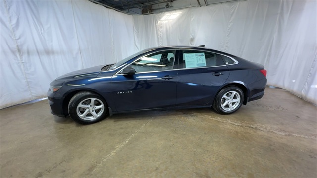 2016 Chevrolet Malibu LS Image 2 of 29