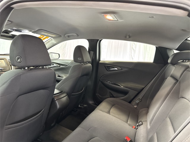 2016 Chevrolet Malibu LS Image 13 of 29