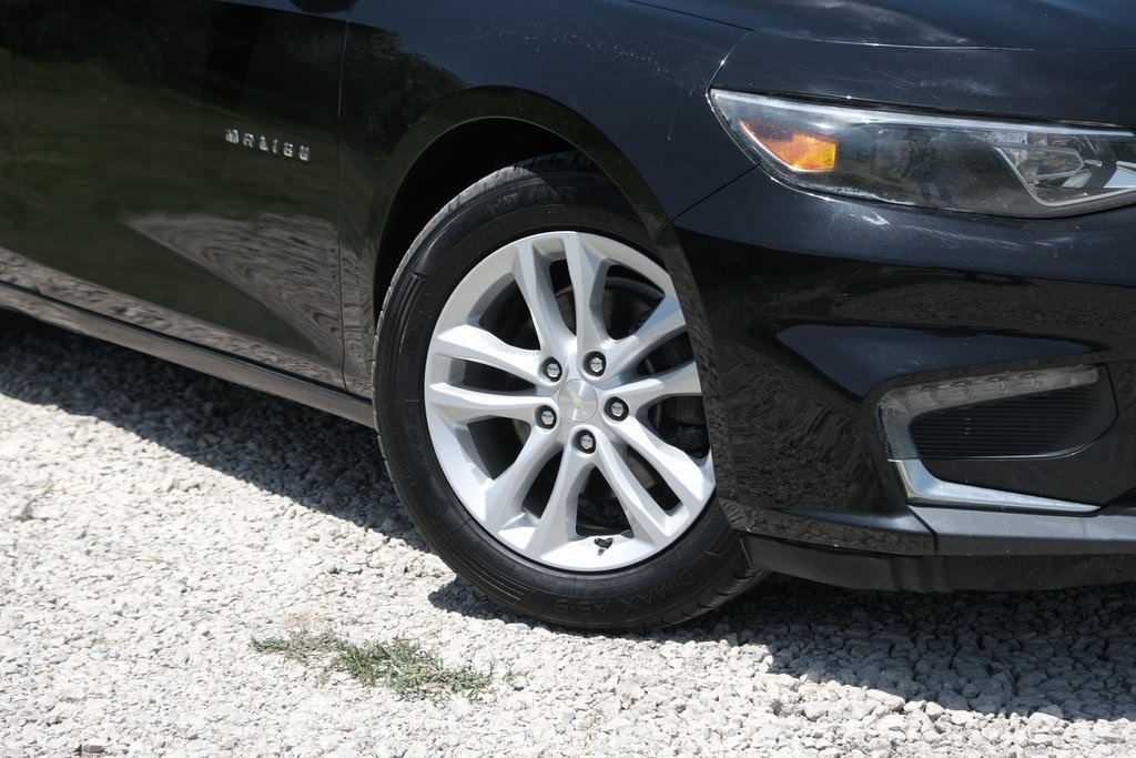 Vehicle image 6 of 34