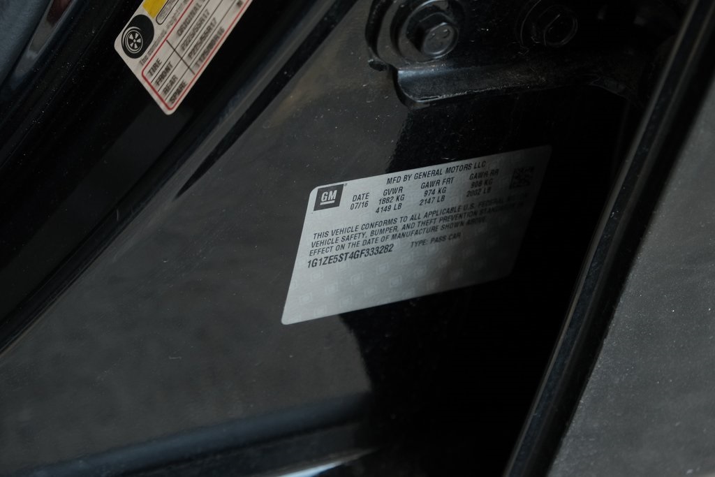 Vehicle image 26 of 34