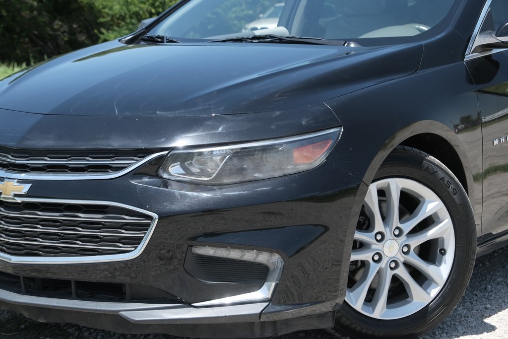 Vehicle image 2 of 34