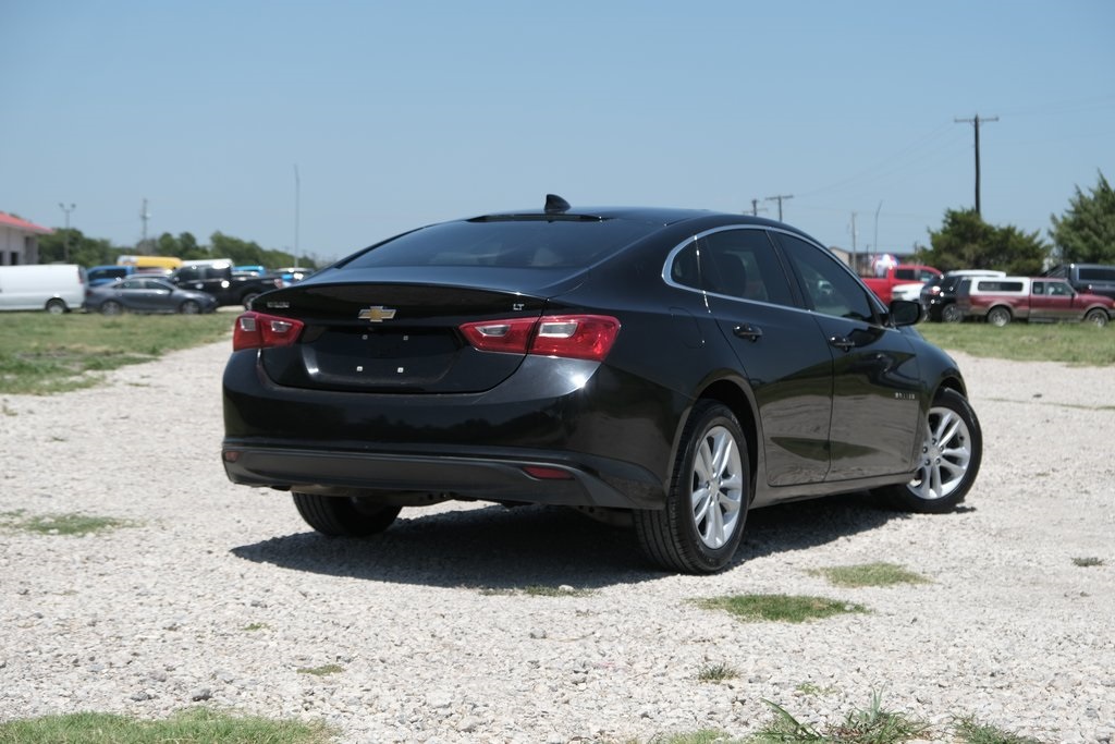 Vehicle image 4 of 34