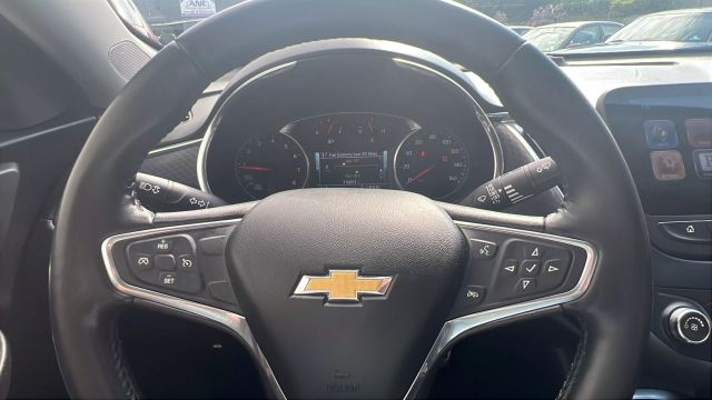 Vehicle image 12 of 30