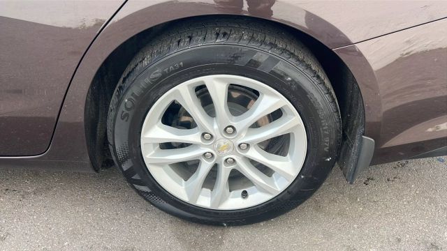 Vehicle image 9 of 30